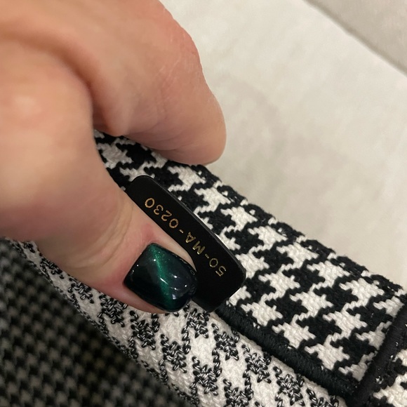 Dior small book tote - Picture 3 of 11